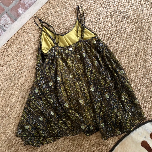 Sundress - Picture 3 of 7